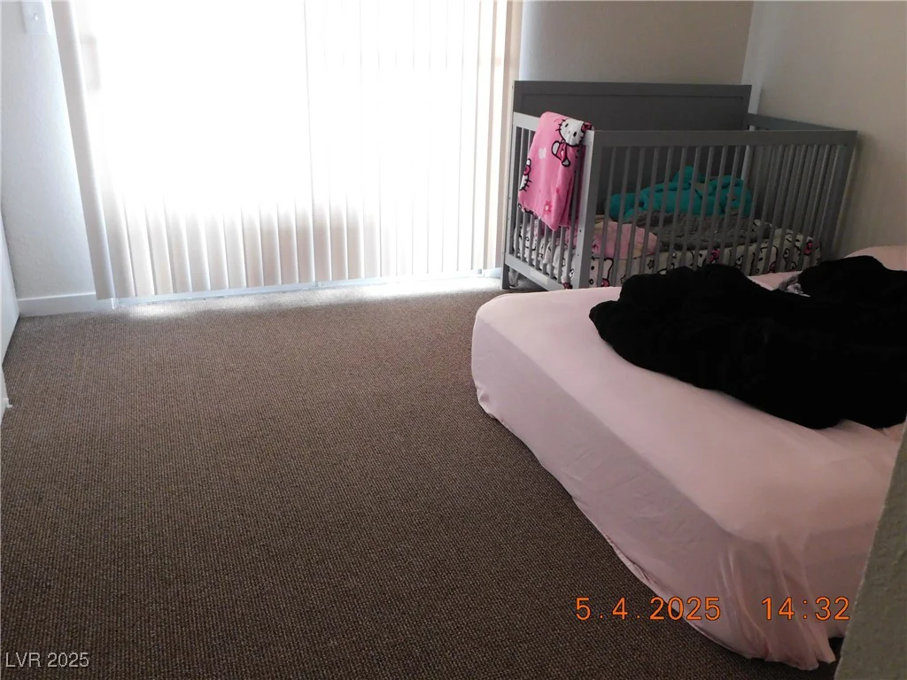 4663 Sand Creek, Las Vegas, NV 89103