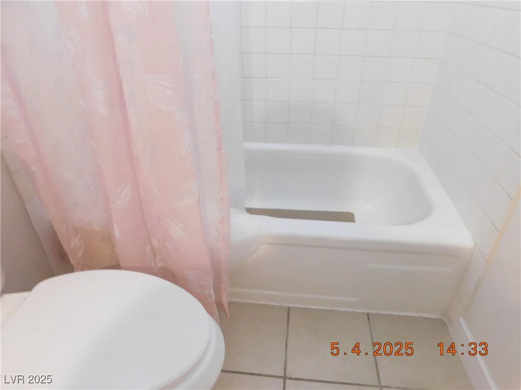 4663 Sand Creek, Las Vegas, NV 89103