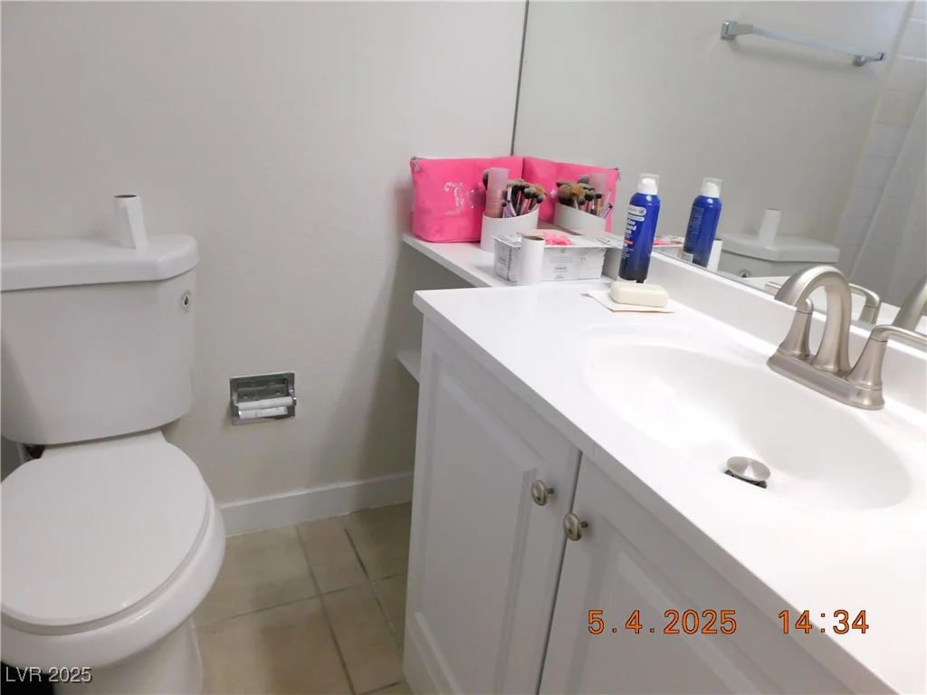 4663 Sand Creek, Las Vegas, NV 89103