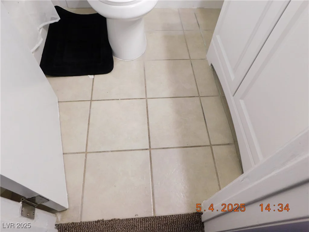 4663 Sand Creek, Las Vegas, NV 89103