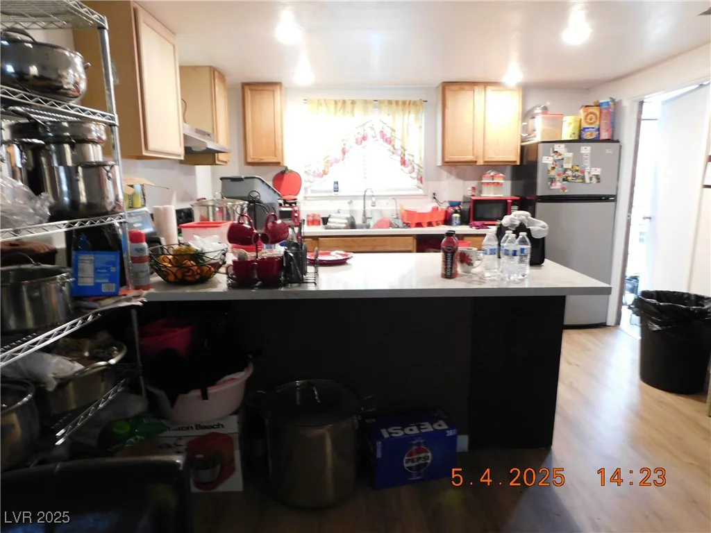 4663 Sand Creek, Las Vegas, NV 89103