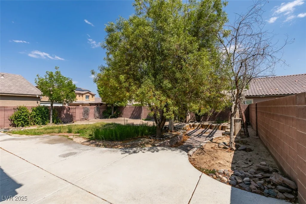 1004 Windy Ferrell, North Las Vegas, NV 89081