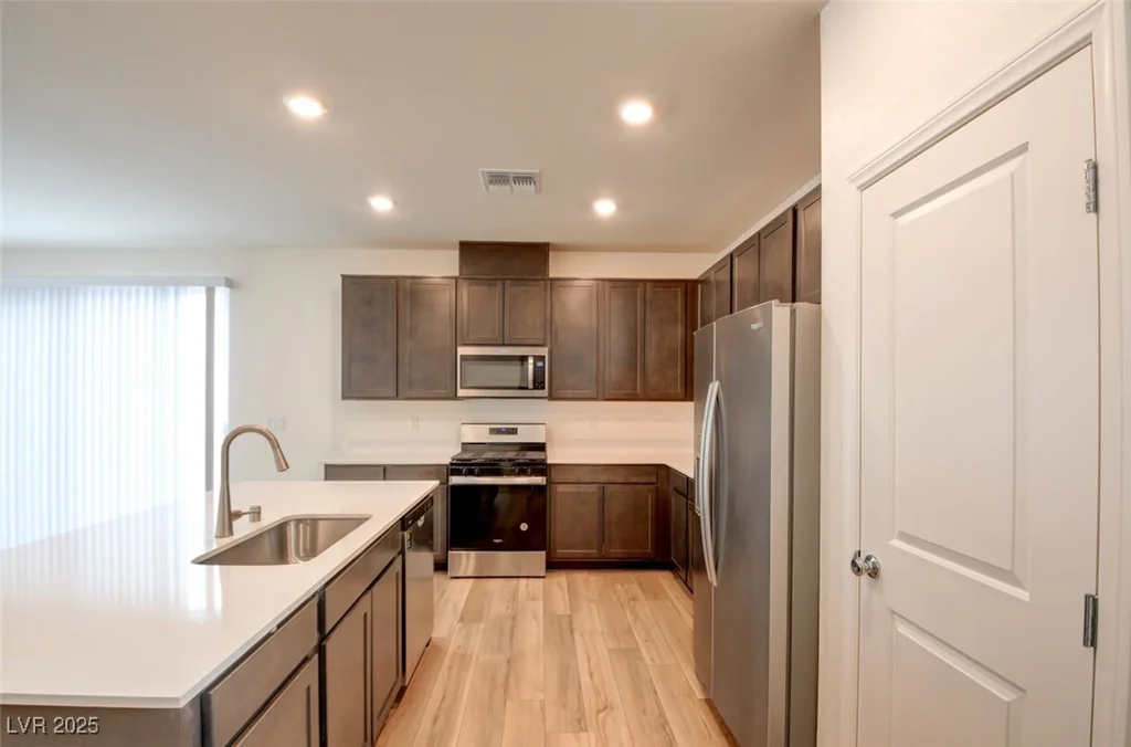 8909 Cherry Barn, Las Vegas, NV 89113