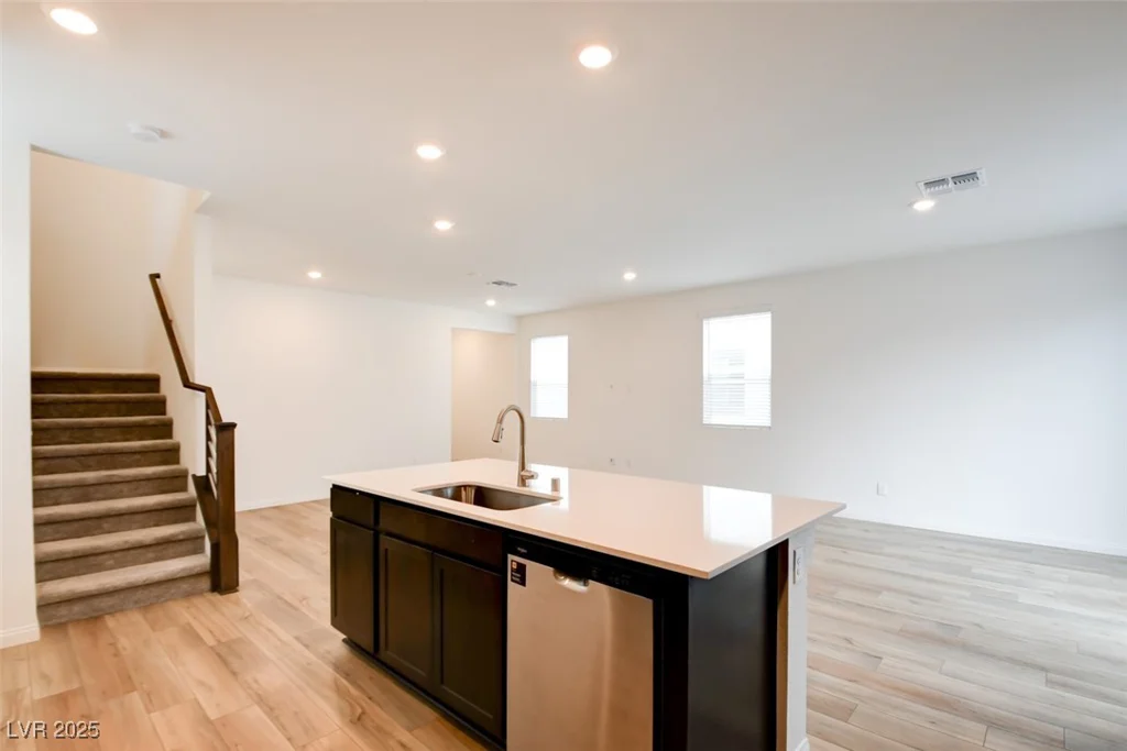 8909 Cherry Barn, Las Vegas, NV 89113