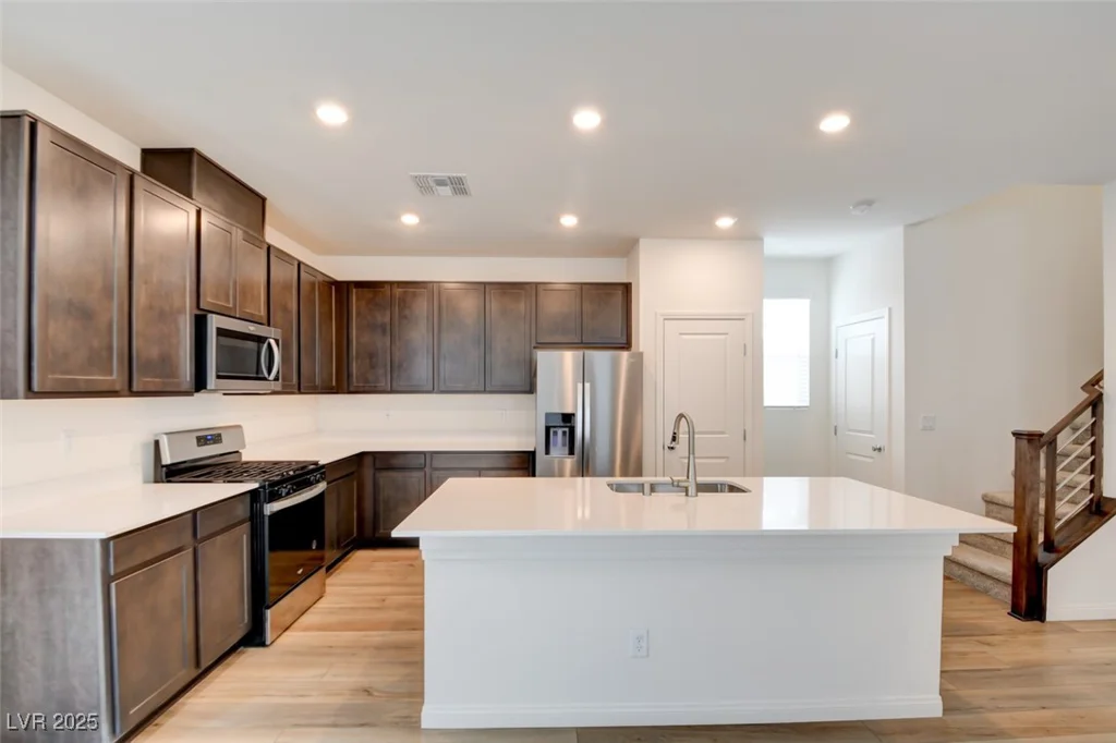 8909 Cherry Barn, Las Vegas, NV 89113