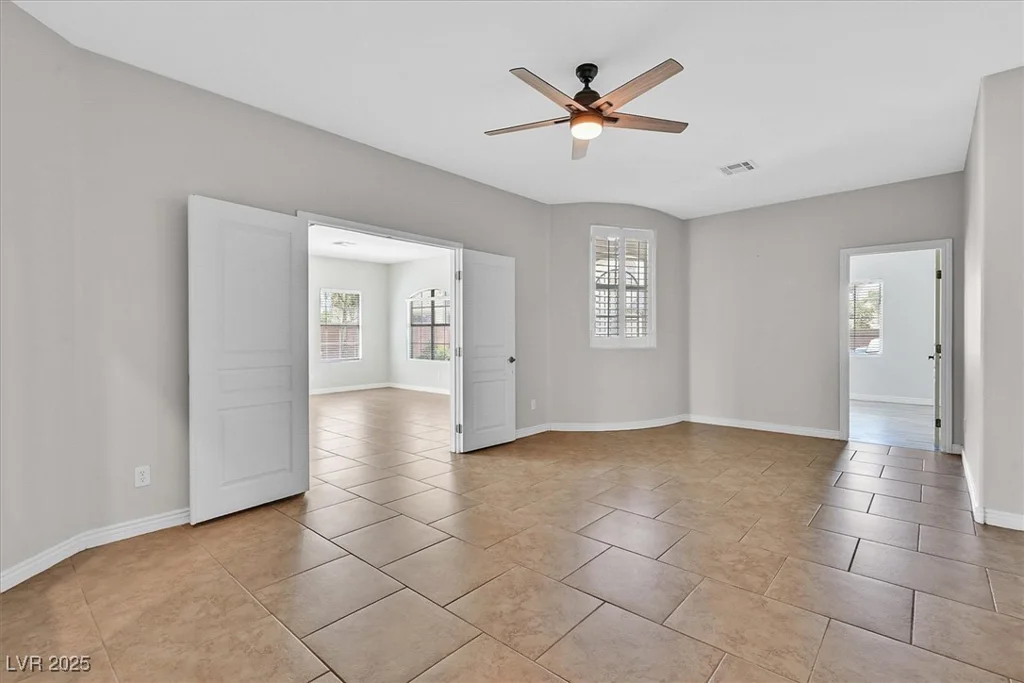 6150 Bunker Commons, Las Vegas, NV 89108