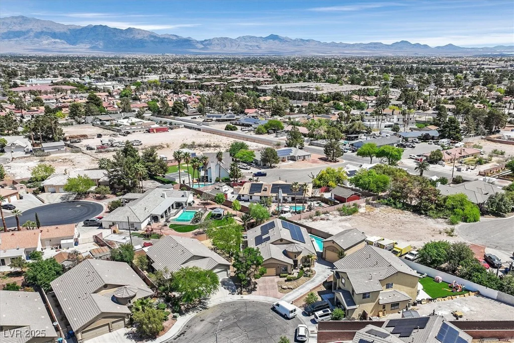 6150 Bunker Commons, Las Vegas, NV 89108