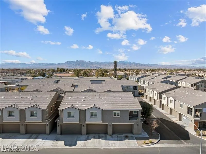 4465 Shimmering Skies, North Las Vegas, NV 89031