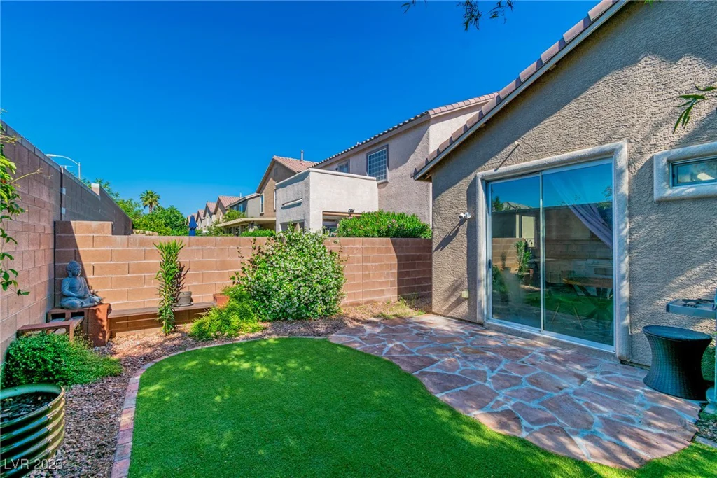 2409 Cockatiel, North Las Vegas, NV 89084