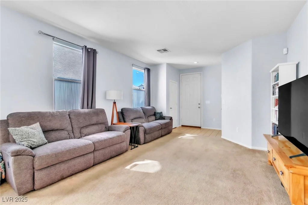 2409 Cockatiel, North Las Vegas, NV 89084