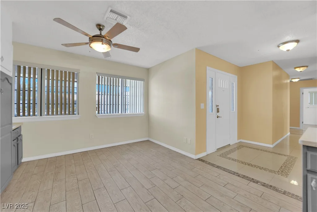 5162 Somerset, Las Vegas, NV 89120