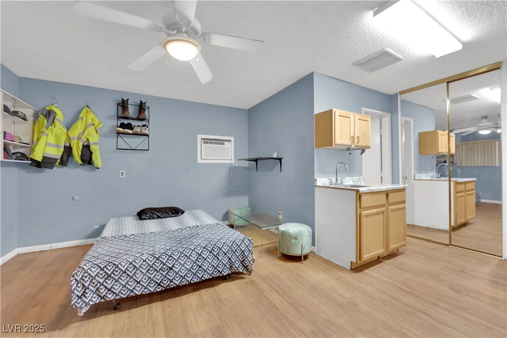 5162 Somerset, Las Vegas, NV 89120