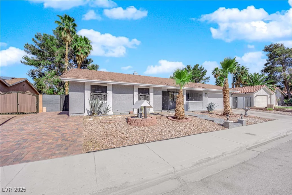 5162 Somerset, Las Vegas, NV 89120
