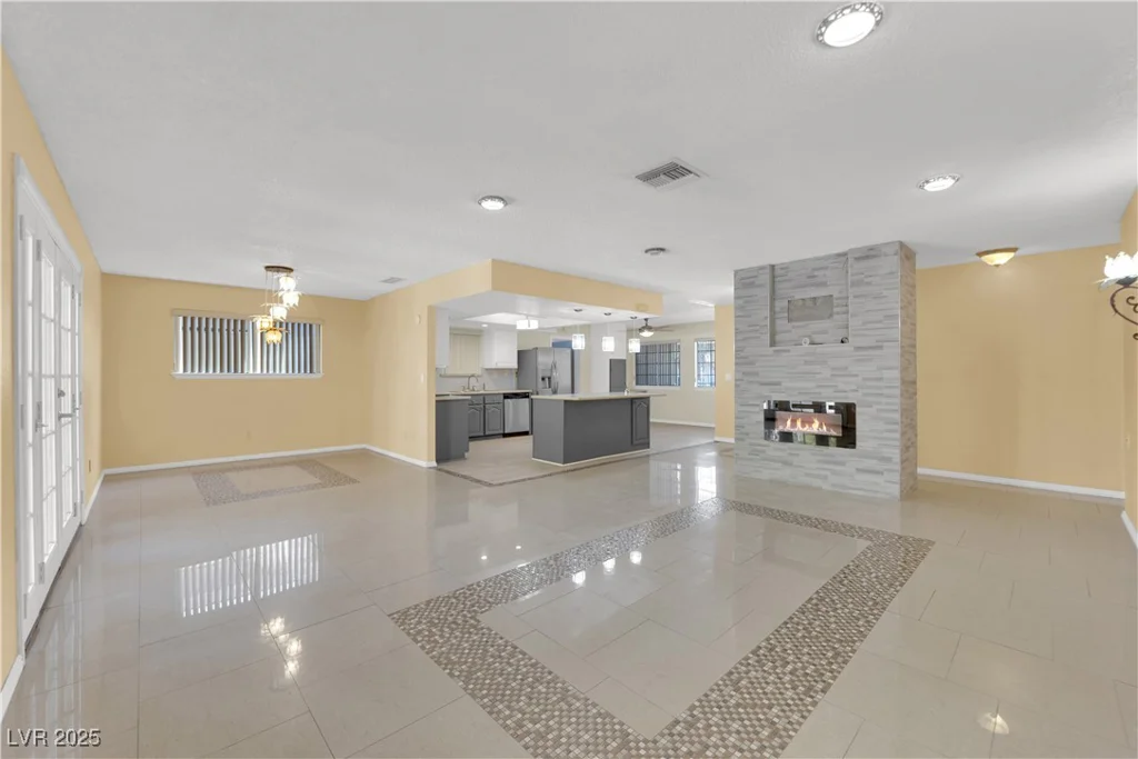 5162 Somerset, Las Vegas, NV 89120