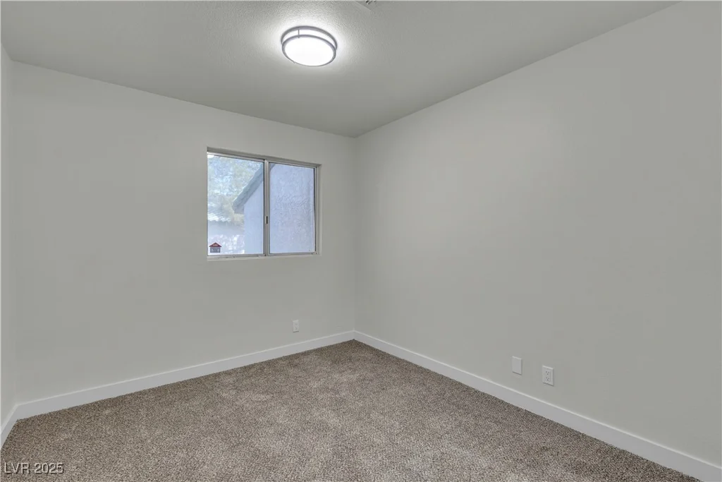 2461 Old Forge, Las Vegas, NV 89121