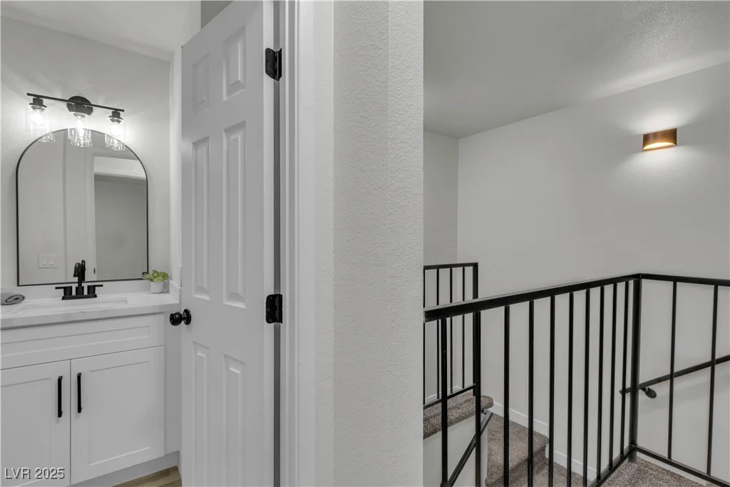2461 Old Forge, Las Vegas, NV 89121