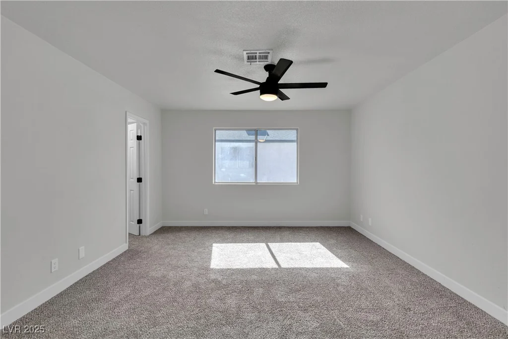 2461 Old Forge, Las Vegas, NV 89121