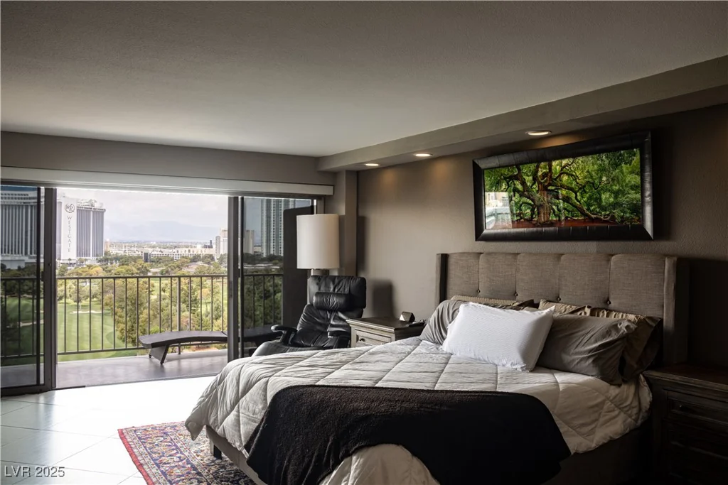 3111 Bel Air, Las Vegas, NV 89109