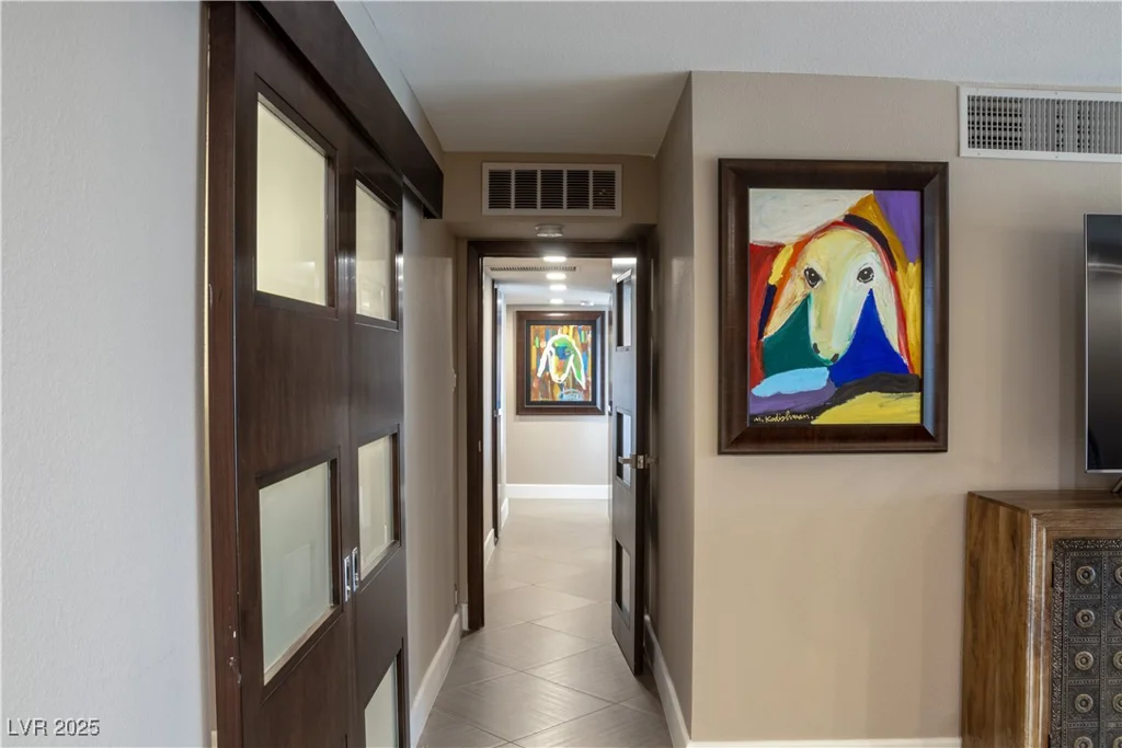 3111 Bel Air, Las Vegas, NV 89109