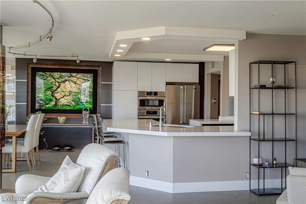 3111 Bel Air, Las Vegas, NV 89109