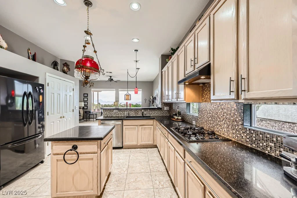 2110 King Mesa, Henderson, NV 89012
