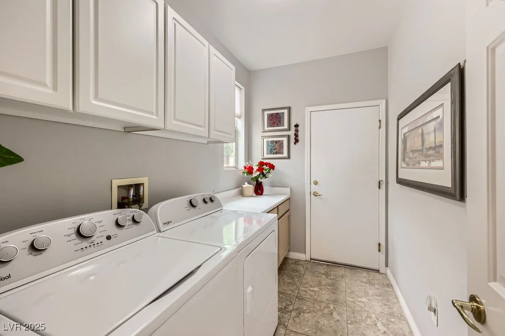 2110 King Mesa, Henderson, NV 89012