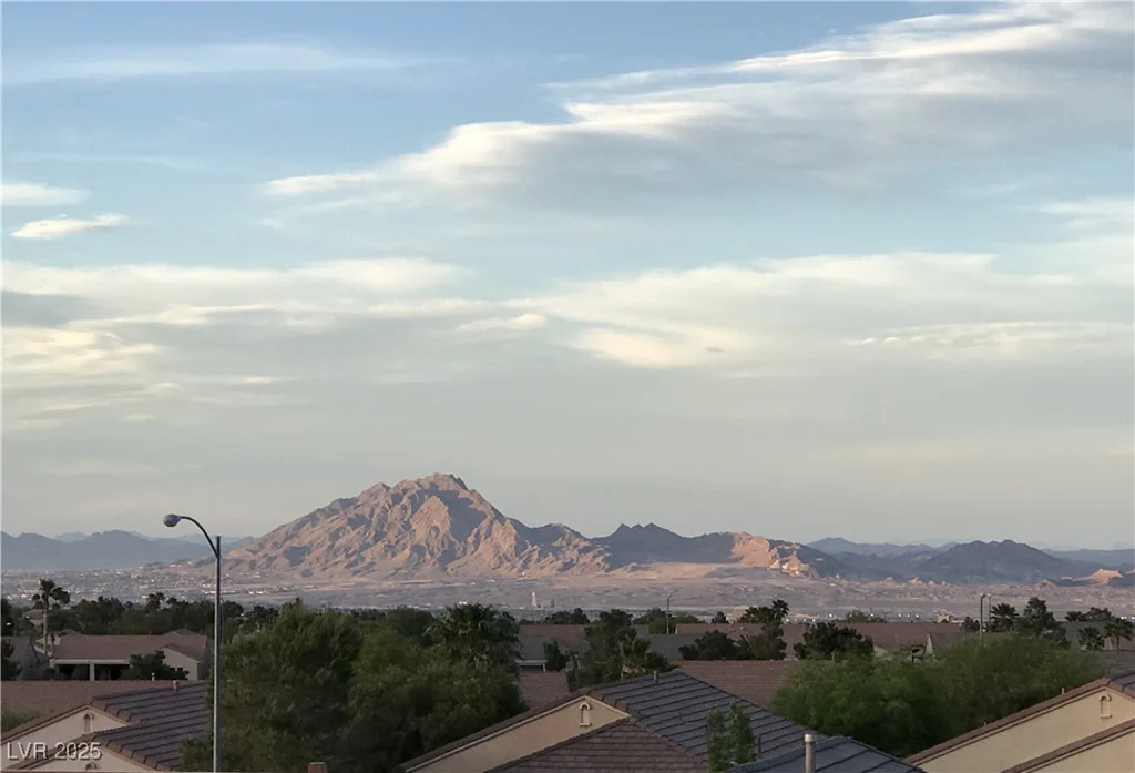 2110 King Mesa, Henderson, NV 89012
