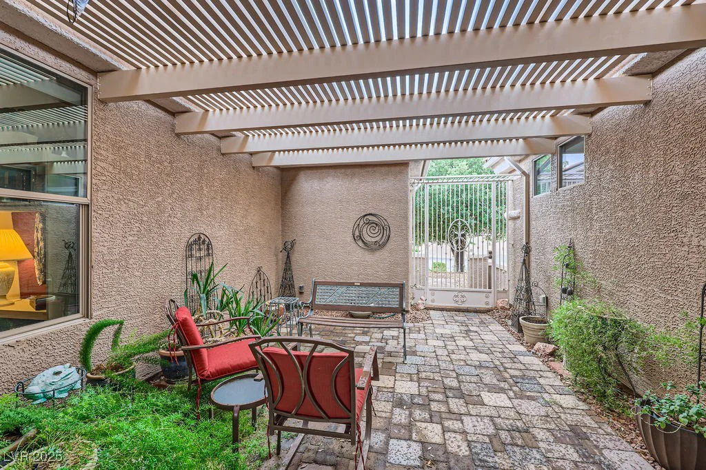 2110 King Mesa, Henderson, NV 89012