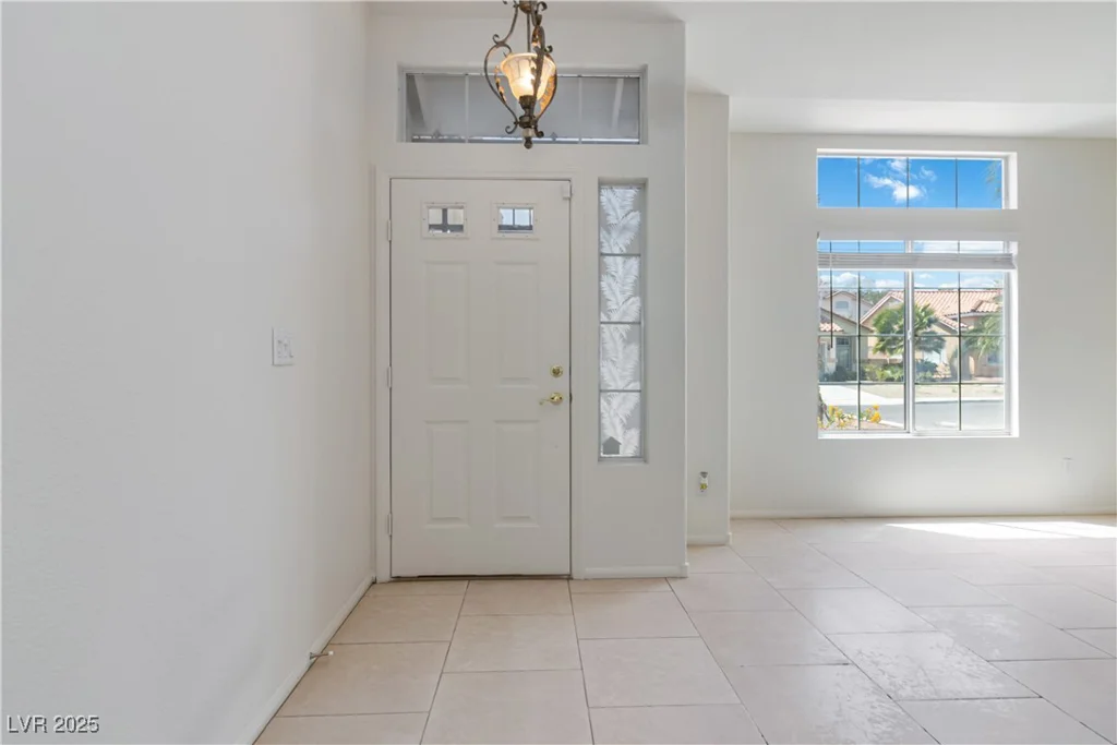 8326 Mount Nido, Las Vegas, NV 89147