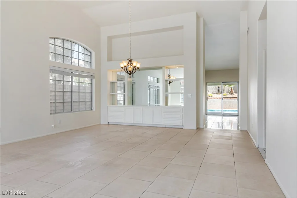 8326 Mount Nido, Las Vegas, NV 89147