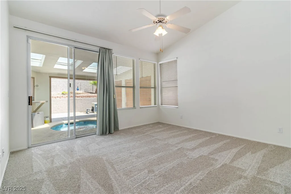 8326 Mount Nido, Las Vegas, NV 89147
