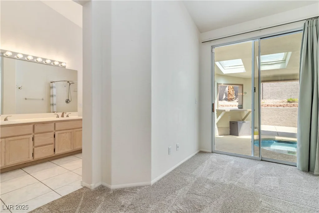 8326 Mount Nido, Las Vegas, NV 89147