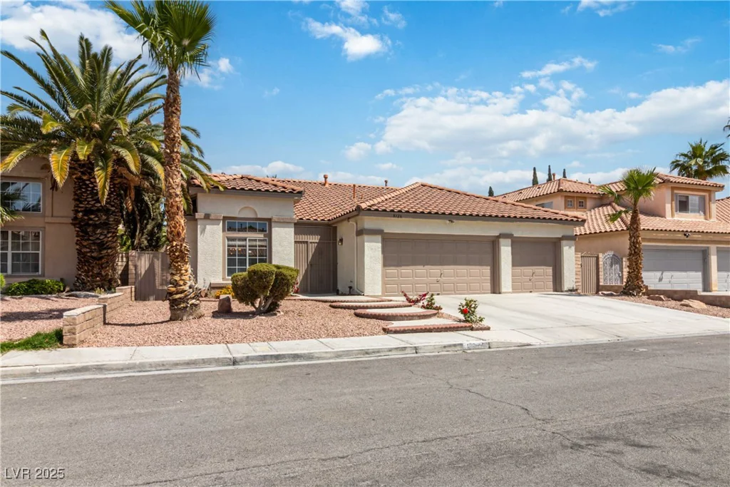 8326 Mount Nido, Las Vegas, NV 89147