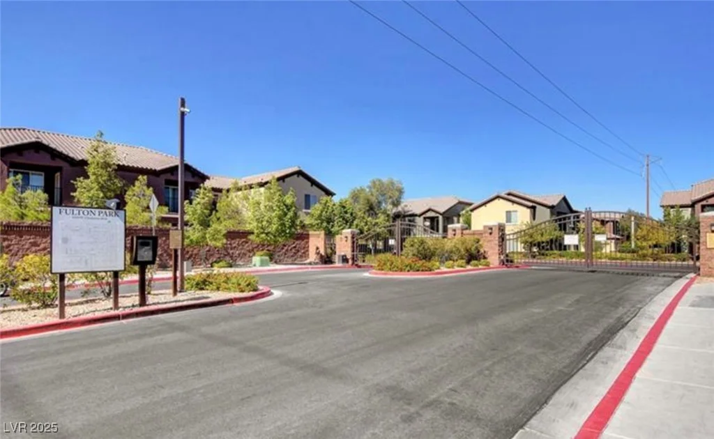 8324 Charleston, Las Vegas, NV 89117