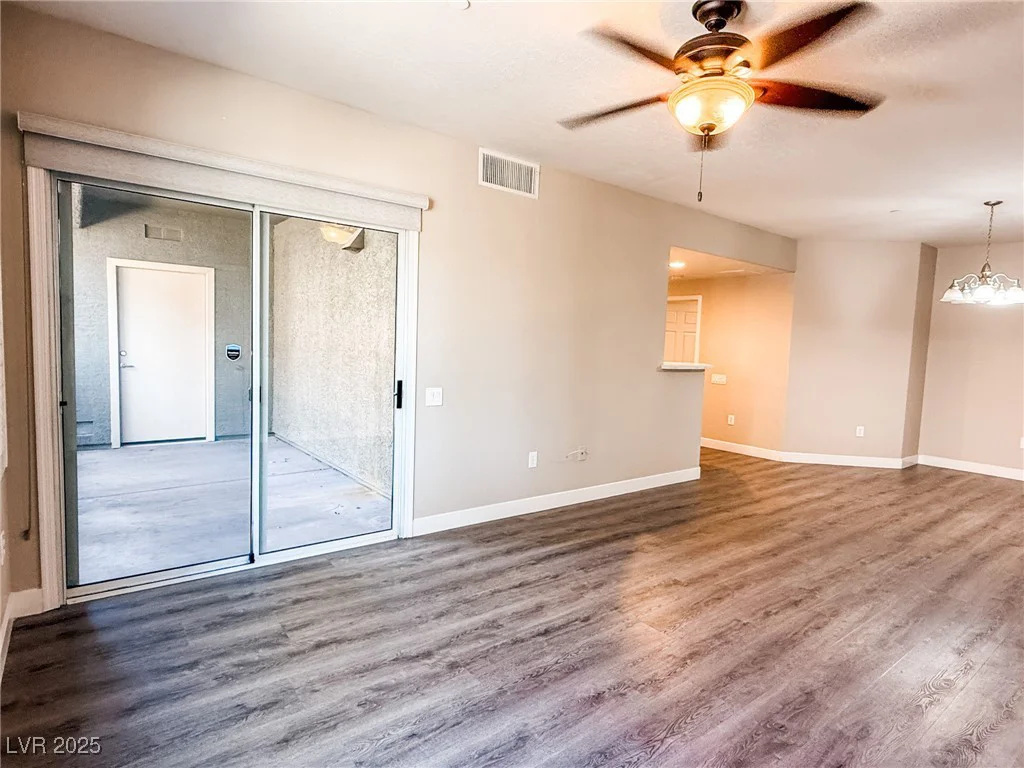 8324 Charleston, Las Vegas, NV 89117
