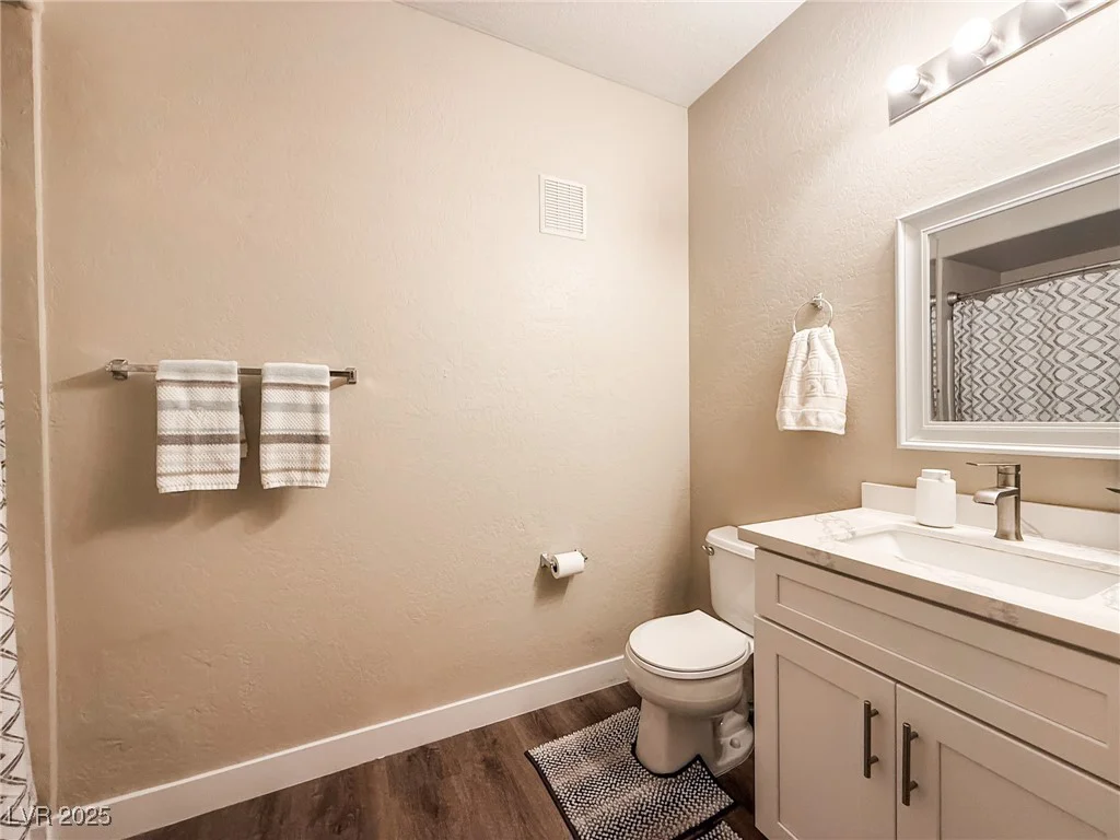 8324 Charleston, Las Vegas, NV 89117