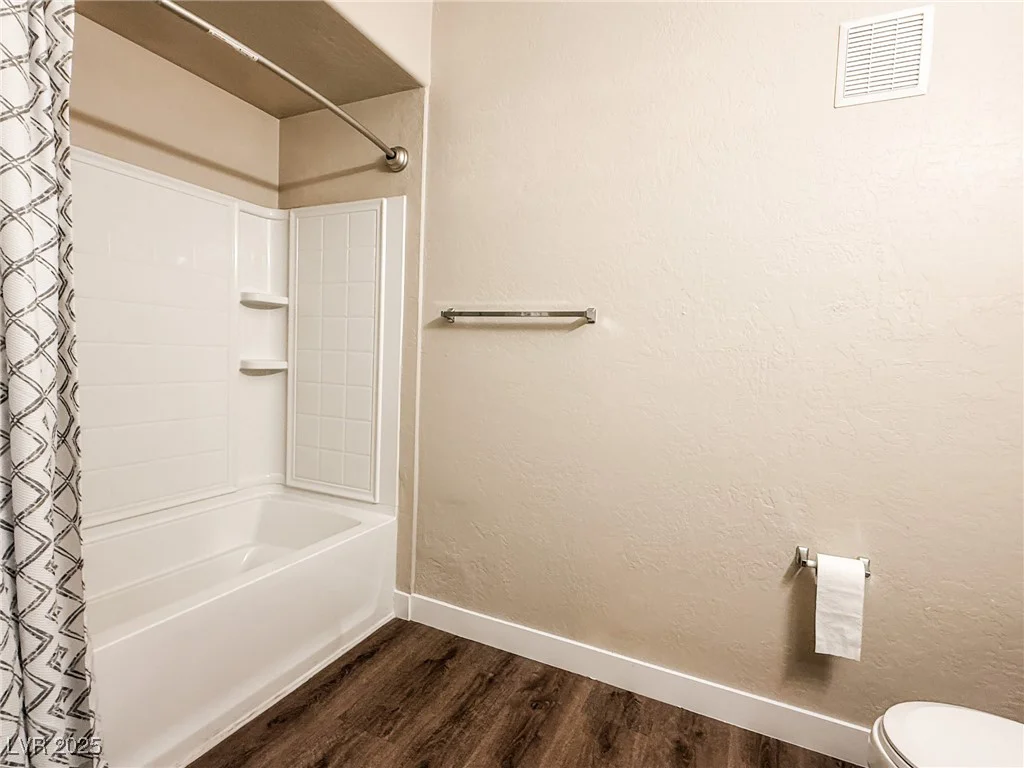 8324 Charleston, Las Vegas, NV 89117