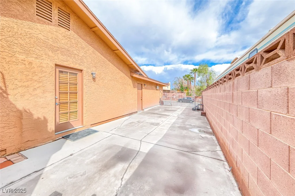 632 Arrayo, Boulder City, NV 89005