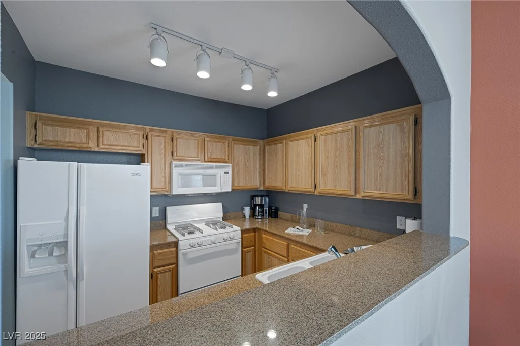 10001 Peace, Las Vegas, NV 89147
