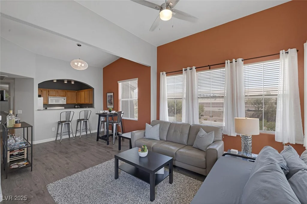 10001 Peace, Las Vegas, NV 89147