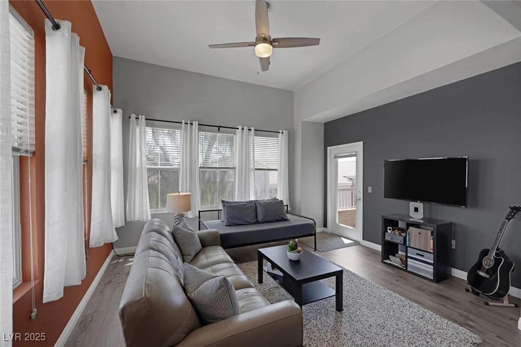 10001 Peace, Las Vegas, NV 89147