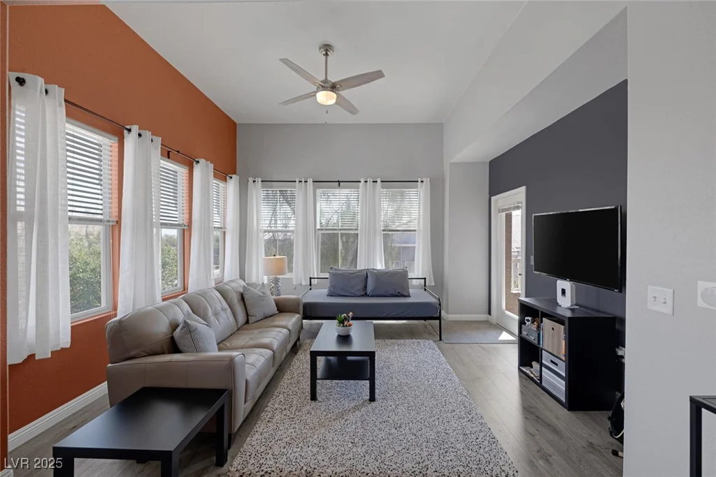 10001 Peace, Las Vegas, NV 89147