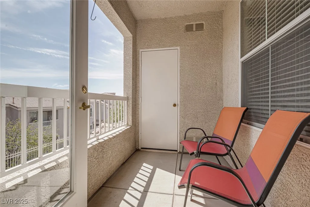 10001 Peace, Las Vegas, NV 89147