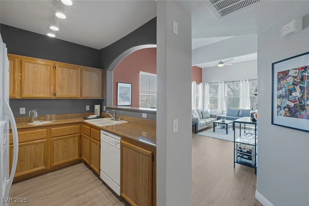 10001 Peace, Las Vegas, NV 89147