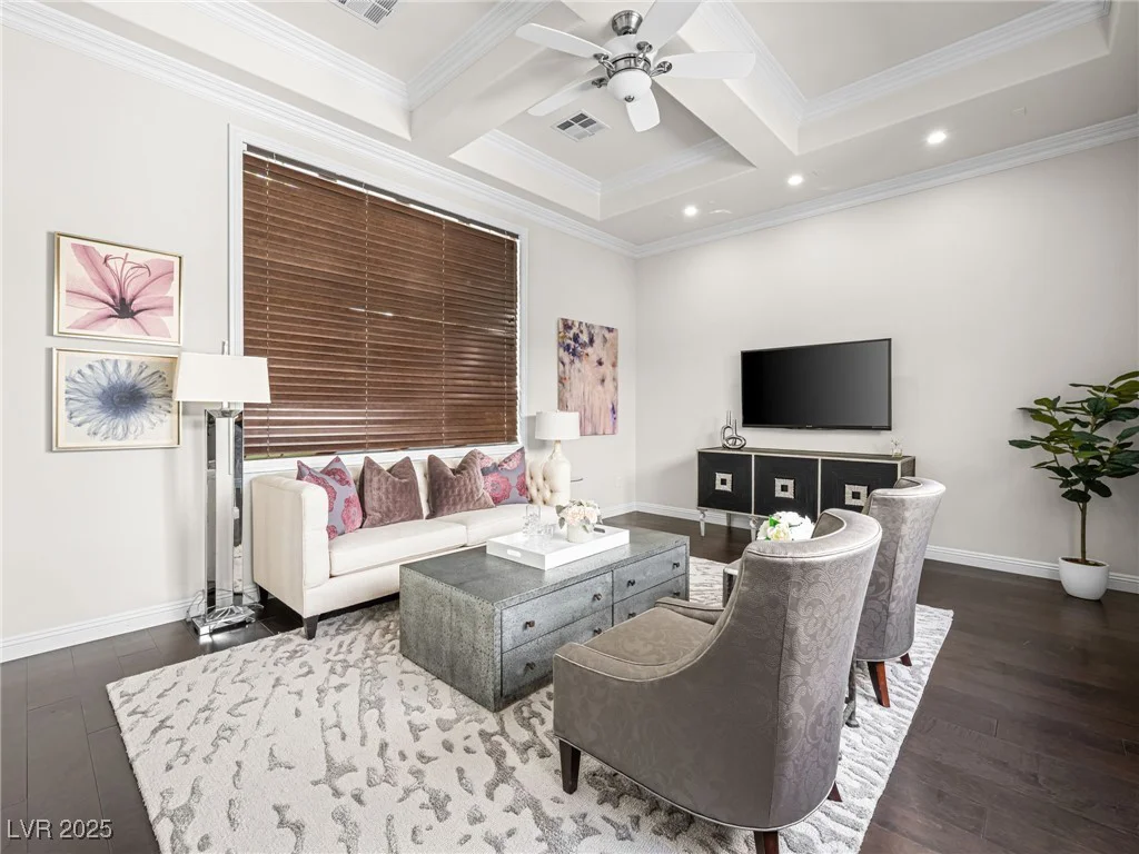 220 Villa Borghese, Las Vegas, NV 89138