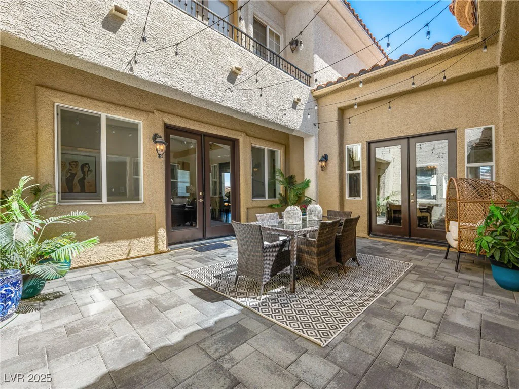 220 Villa Borghese, Las Vegas, NV 89138
