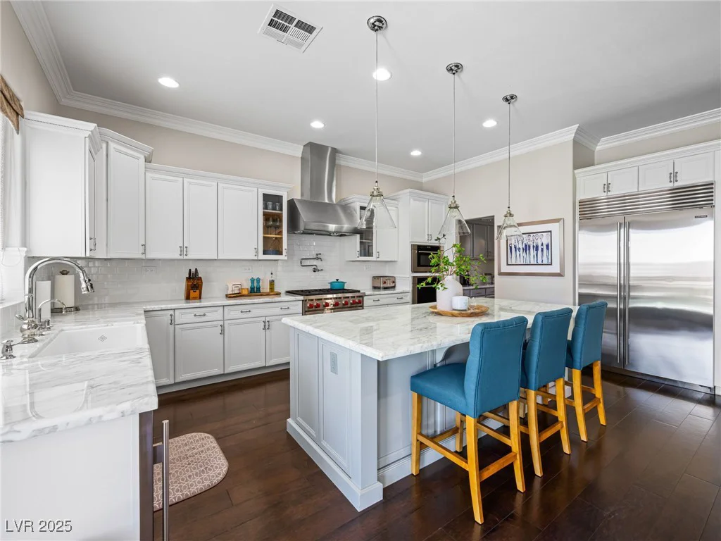 220 Villa Borghese, Las Vegas, NV 89138