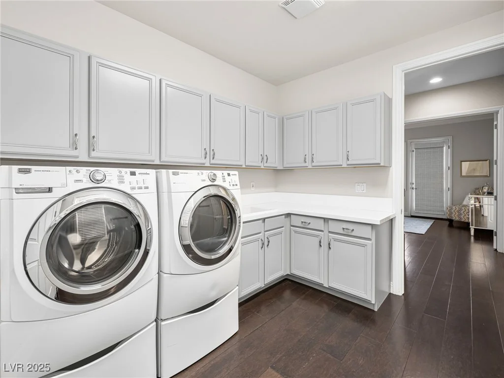 220 Villa Borghese, Las Vegas, NV 89138