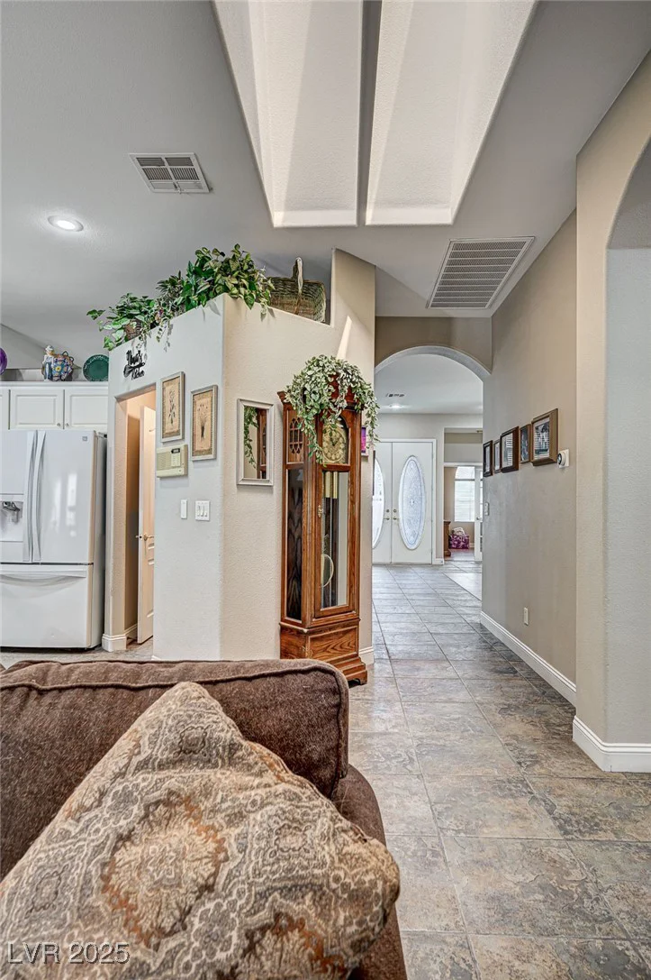 2939 Crown Bluffs, Las Vegas, NV 89117