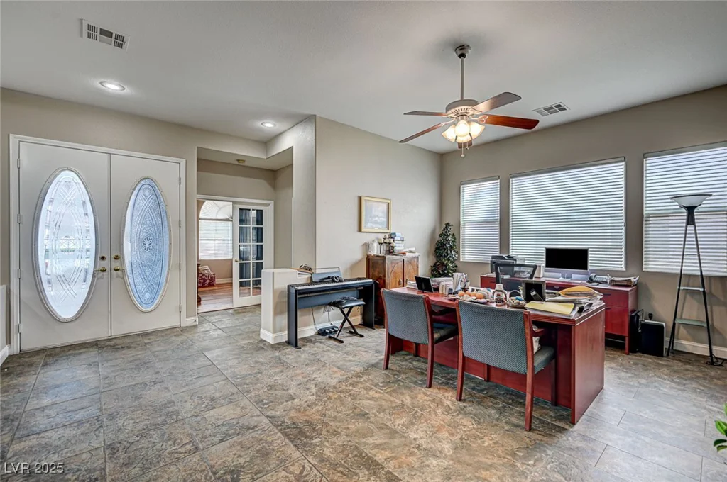 2939 Crown Bluffs, Las Vegas, NV 89117